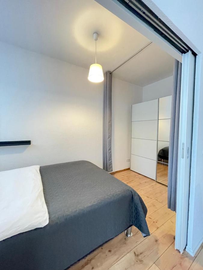 Ferienwohnung Im Stadtzentrum Von Bernau - Schoene Ferienwohnung Mit 1 1/2 Zimmern, Bad, Spuelmaschine, Waschmaschine, Komplette Kueche, Wlan Bernau bei Berlin Esterno foto